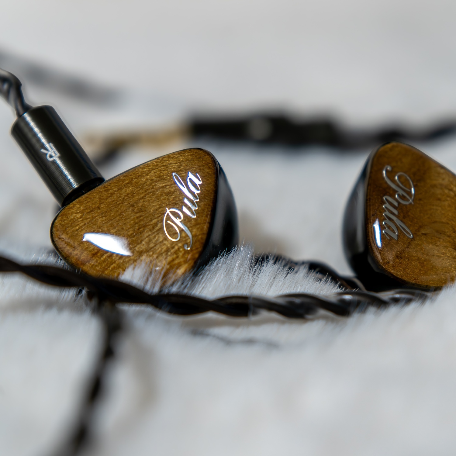 PULA Unicrom Plated Beryllium  - đánh giá và giá Planar Magnetic Iem Earphones